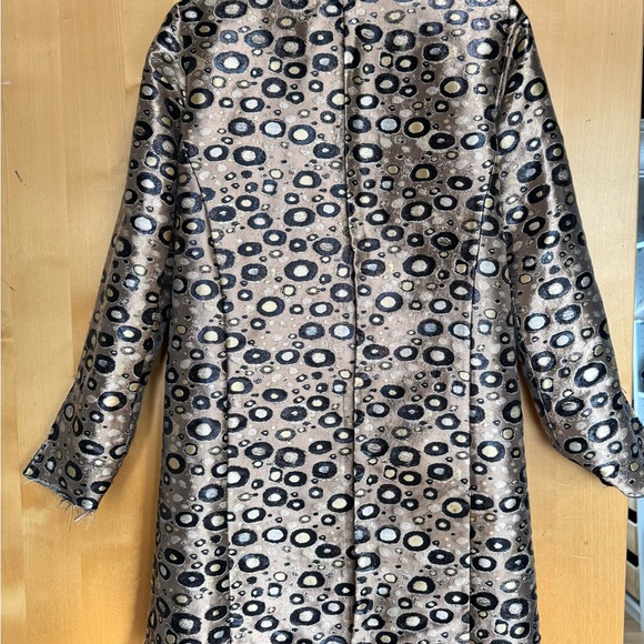 Fendi reversible coat, grey and reversible to gold - Picture 5 of 8